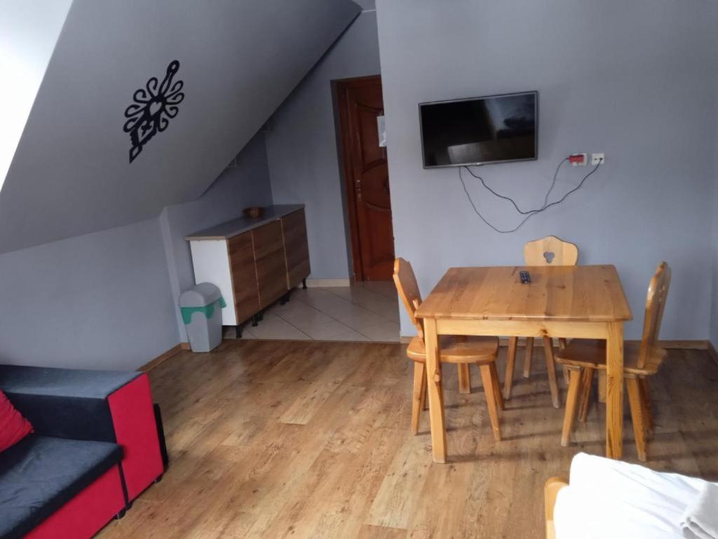 Apartament Pokoje U Jacka Zakopane Pkp 700 Centrum 1200 — Photos 3